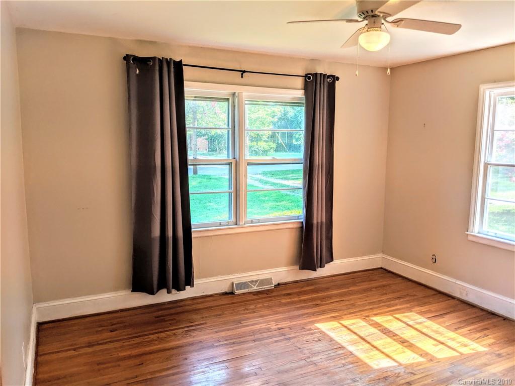 2936 Enfield Road Charlotte, NC 28205 - Photo 7 of 16 Gallery Image 7