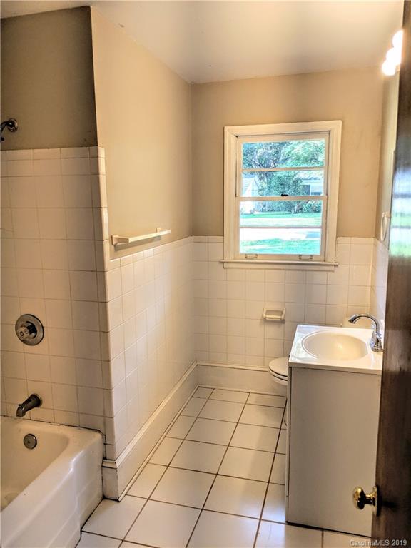2936 Enfield Road Charlotte, NC 28205 - Photo 9 of 16 Gallery Image 9