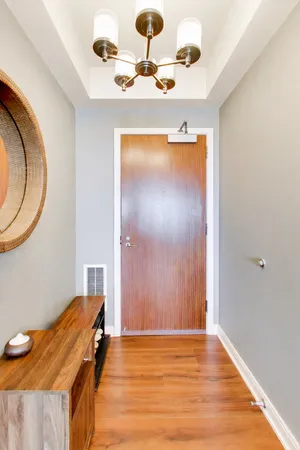 $875,000 | 130 North Garland Court, Unit 1703, Chicago, IL 60602