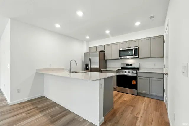 $2,195 | 3777 Thunderhawk Pass, Fort Wayne, IN 46818