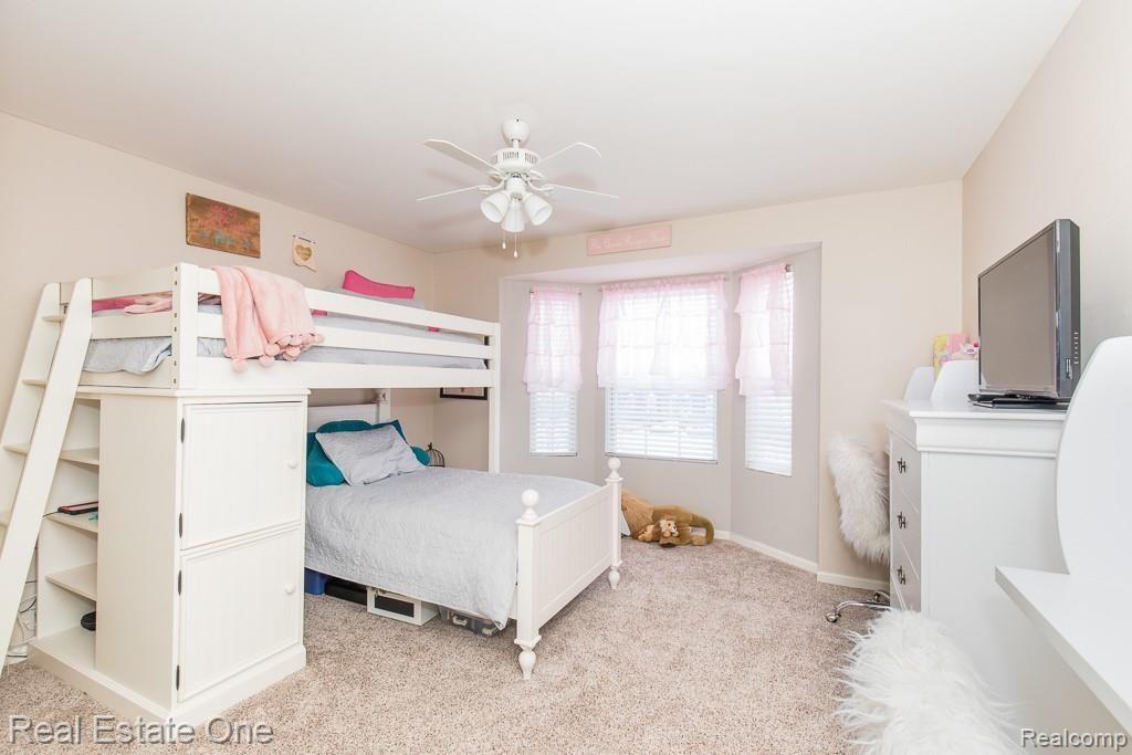 4122 Norwich Court Rochester, MI 48306 - Photo 37 of 53 4122 Norwich MLS-W046.jpg
