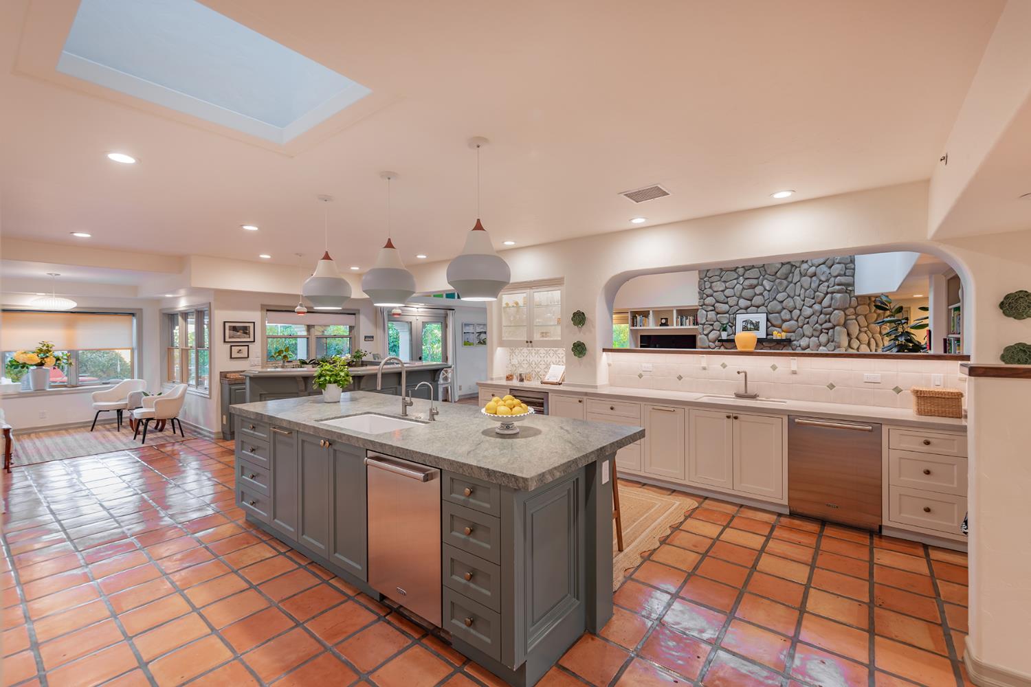 11020 Rodeo Drive Oak View, CA 93022 - Photo 21 of 38 Gallery Image 21