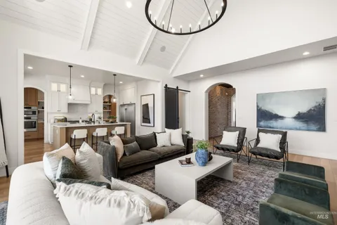 $1,950,000 | 976 North Morehouse Avenue, Eagle, ID 83616