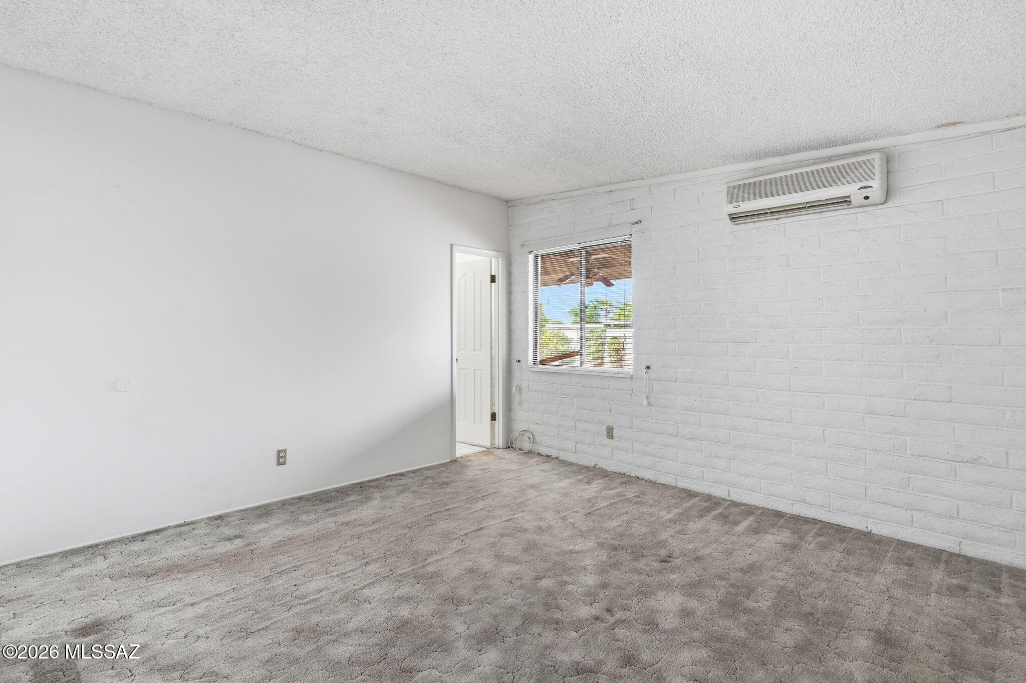 7381 East Stella Road Tucson, AZ 85730 - Photo 13 of 33 Additional view of primary bedroom
