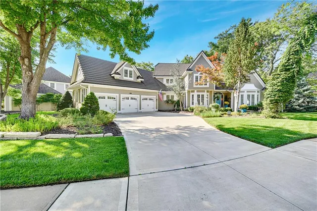 $939,000 | 26550 West 109th Street, Olathe, KS 66061