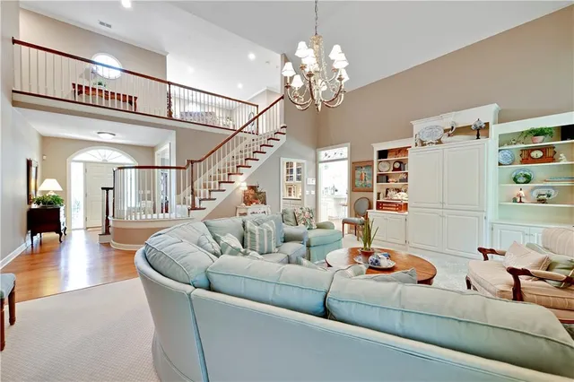 $939,000 | 26550 West 109th Street, Olathe, KS 66061