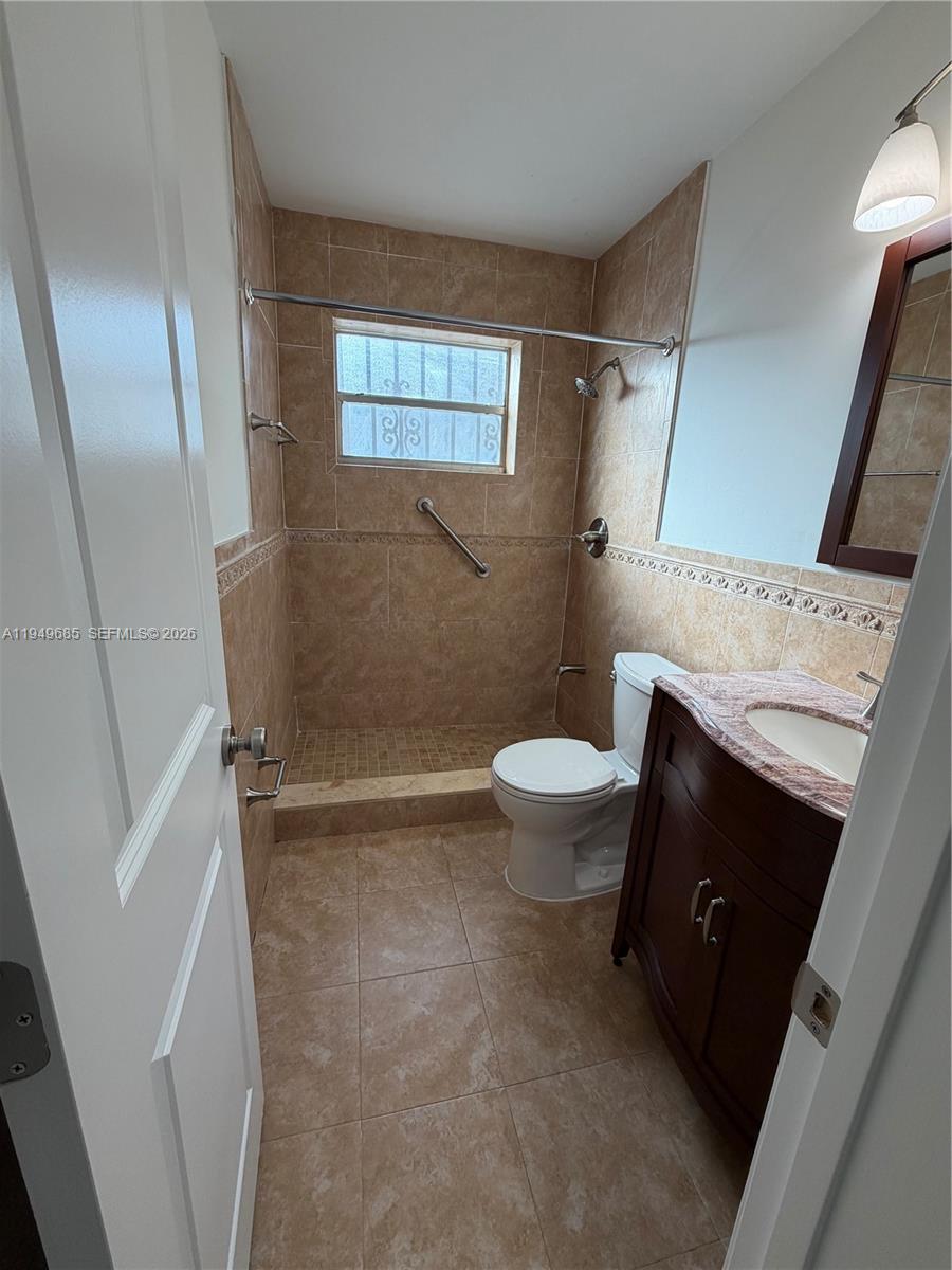 425 East 17th Street Hialeah, FL 33010 - Photo 17 of 24