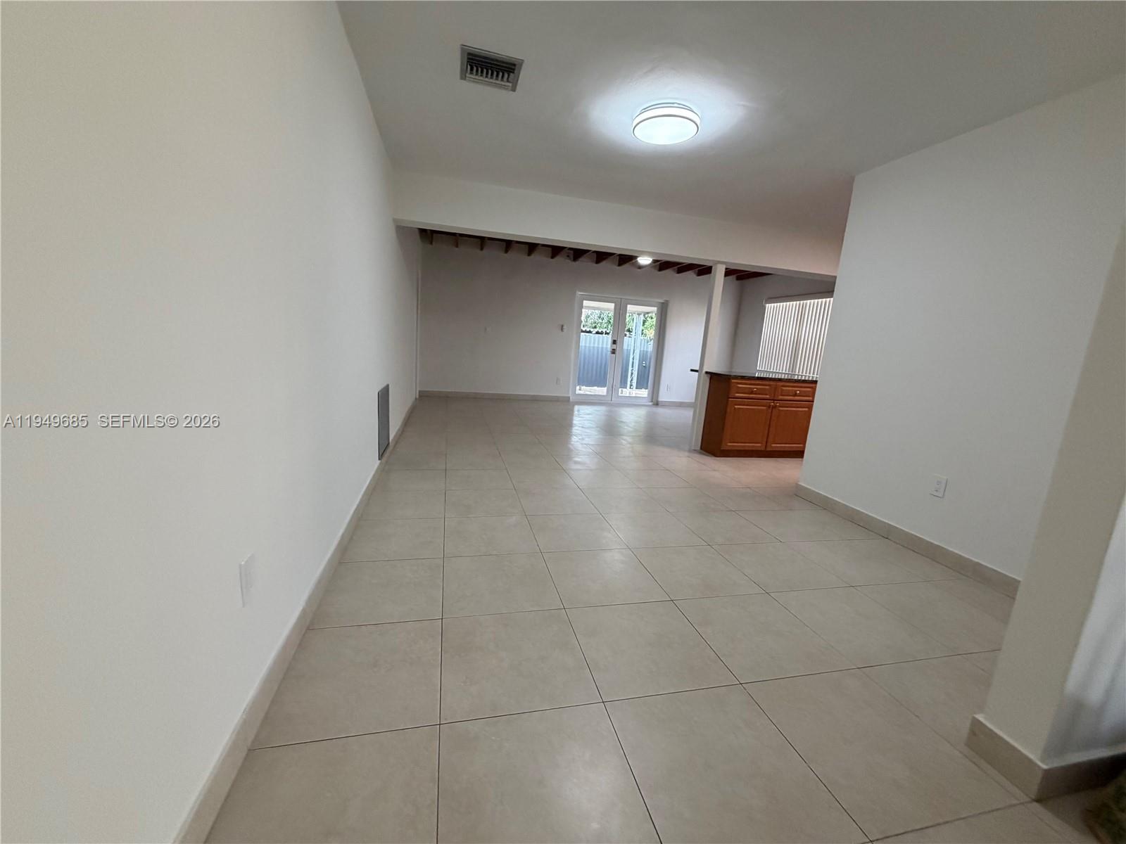 425 East 17th Street Hialeah, FL 33010 - Photo 21 of 24 dining room