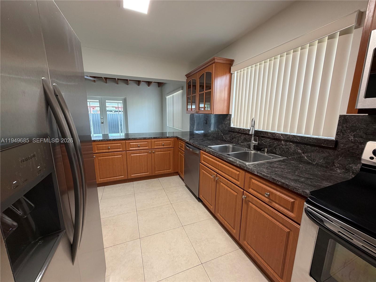 425 East 17th Street Hialeah, FL 33010 - Photo 3 of 24