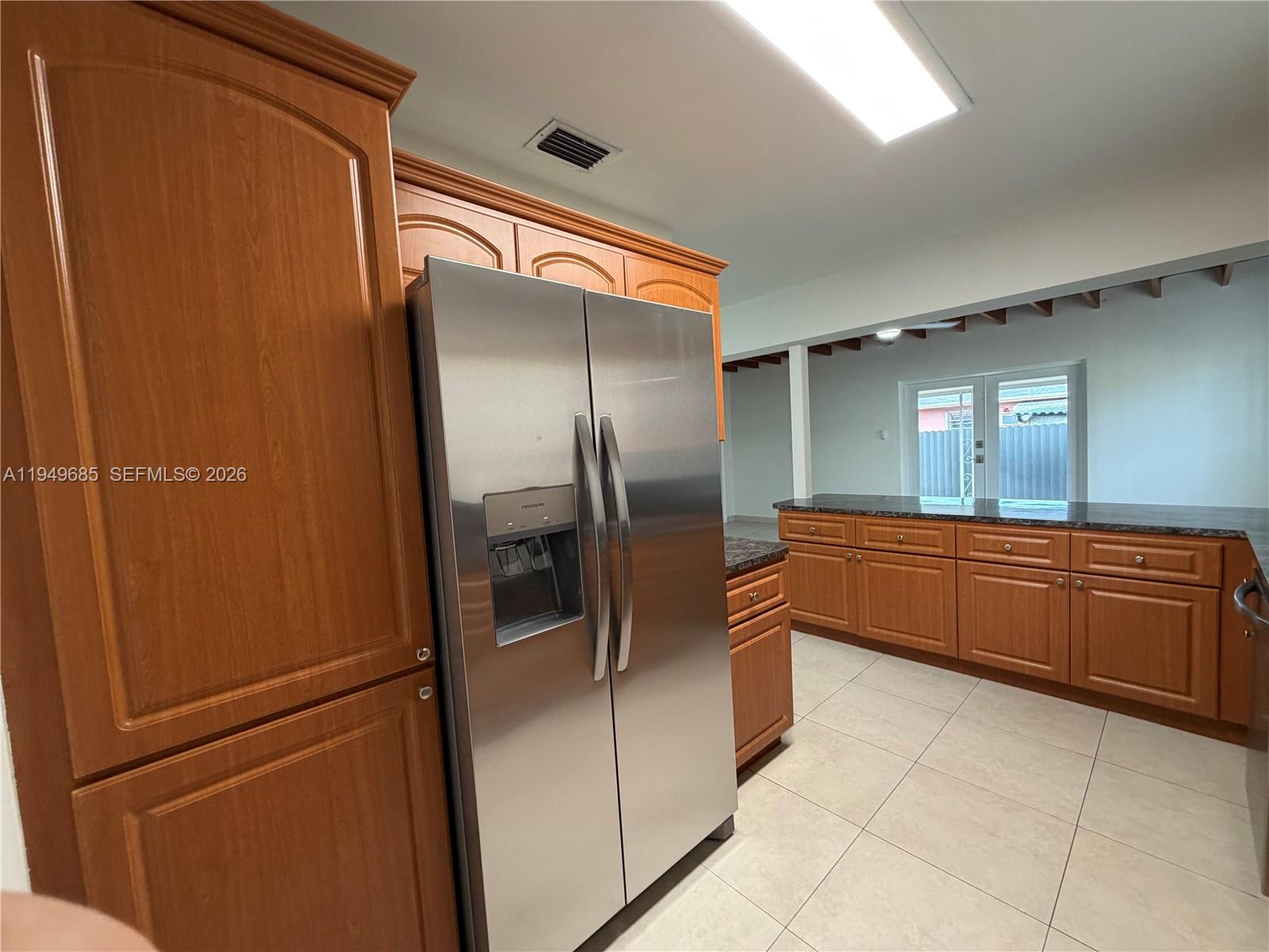 425 East 17th Street Hialeah, FL 33010 - Photo 4 of 24