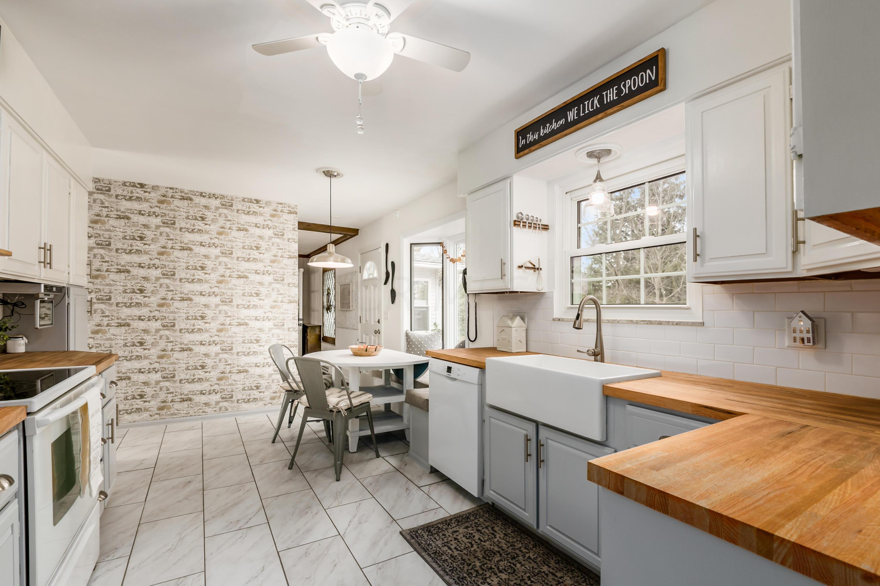 1358 Reymond Road Columbus, OH 43220 - Photo 11 of 40 Gallery Image 11