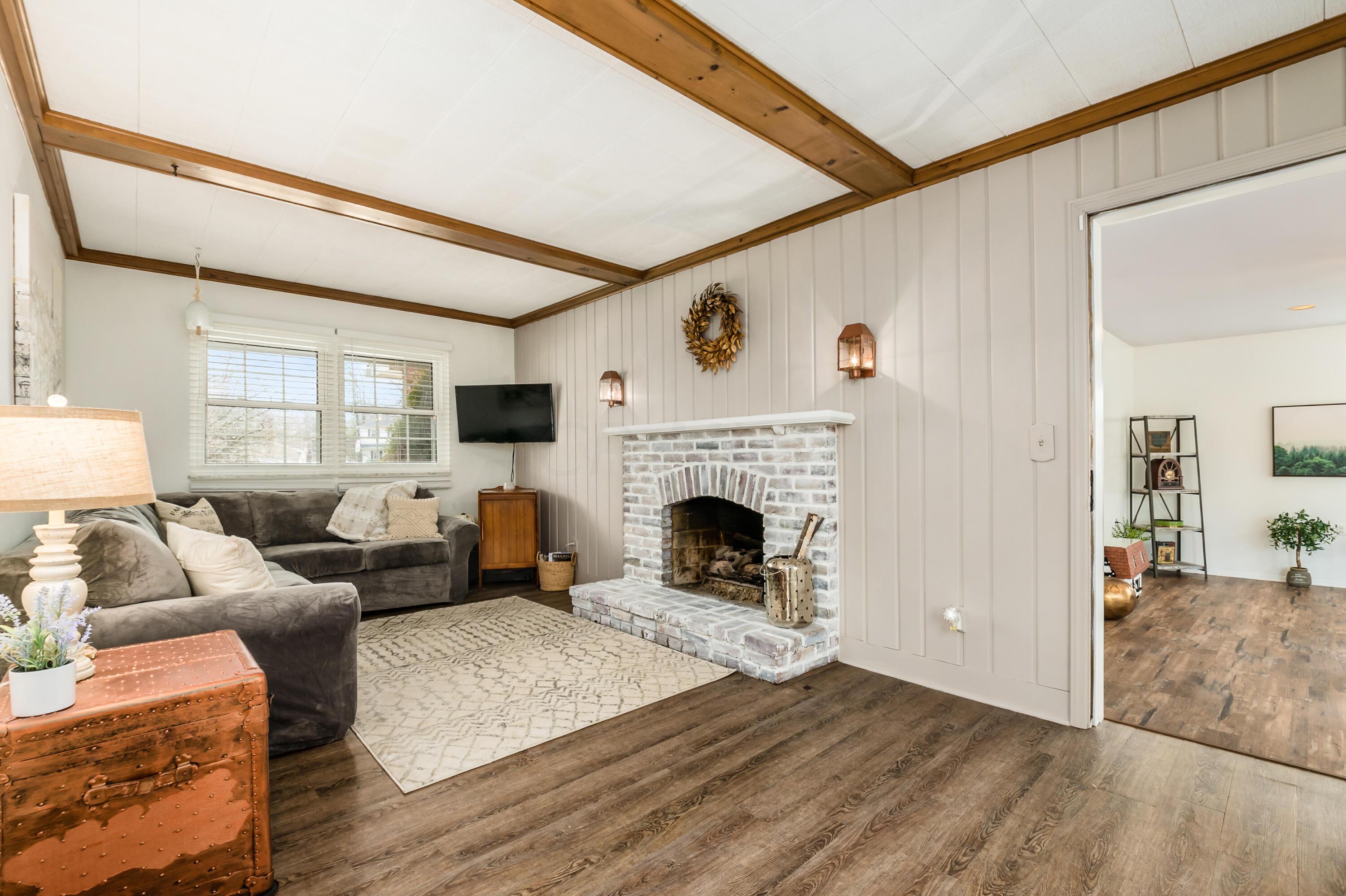 1358 Reymond Road Columbus, OH 43220 - Photo 15 of 40 Gallery Image 15