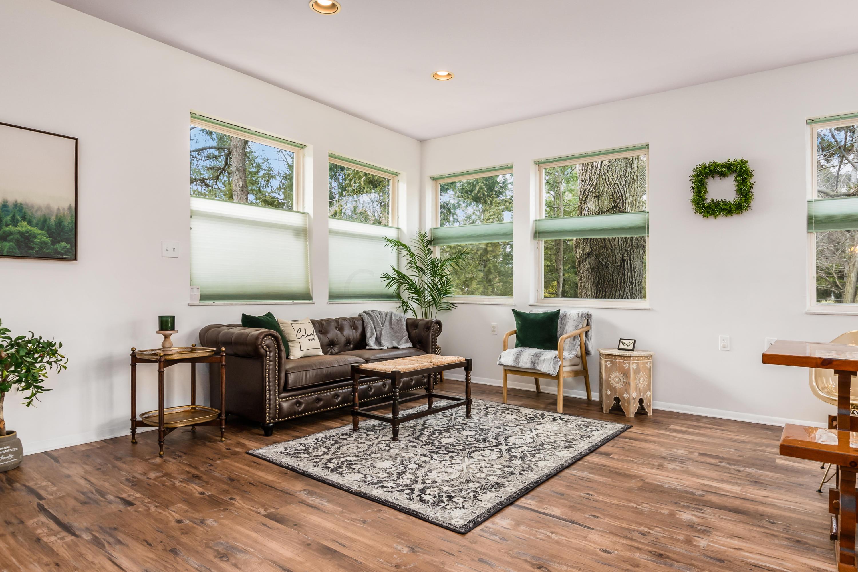 1358 Reymond Road Columbus, OH 43220 - Photo 18 of 40 Gallery Image 18