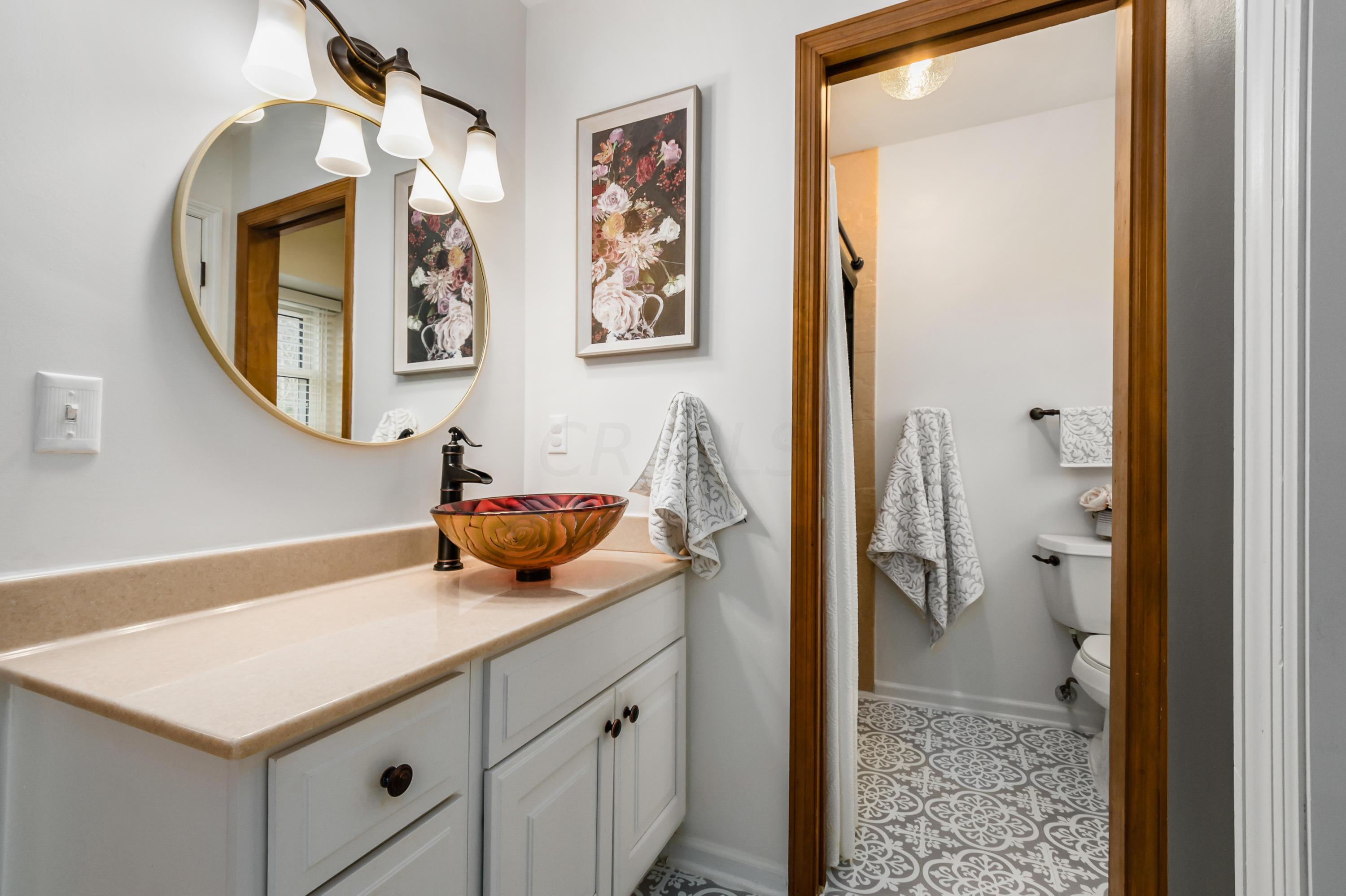 1358 Reymond Road Columbus, OH 43220 - Photo 24 of 40 Gallery Image 24