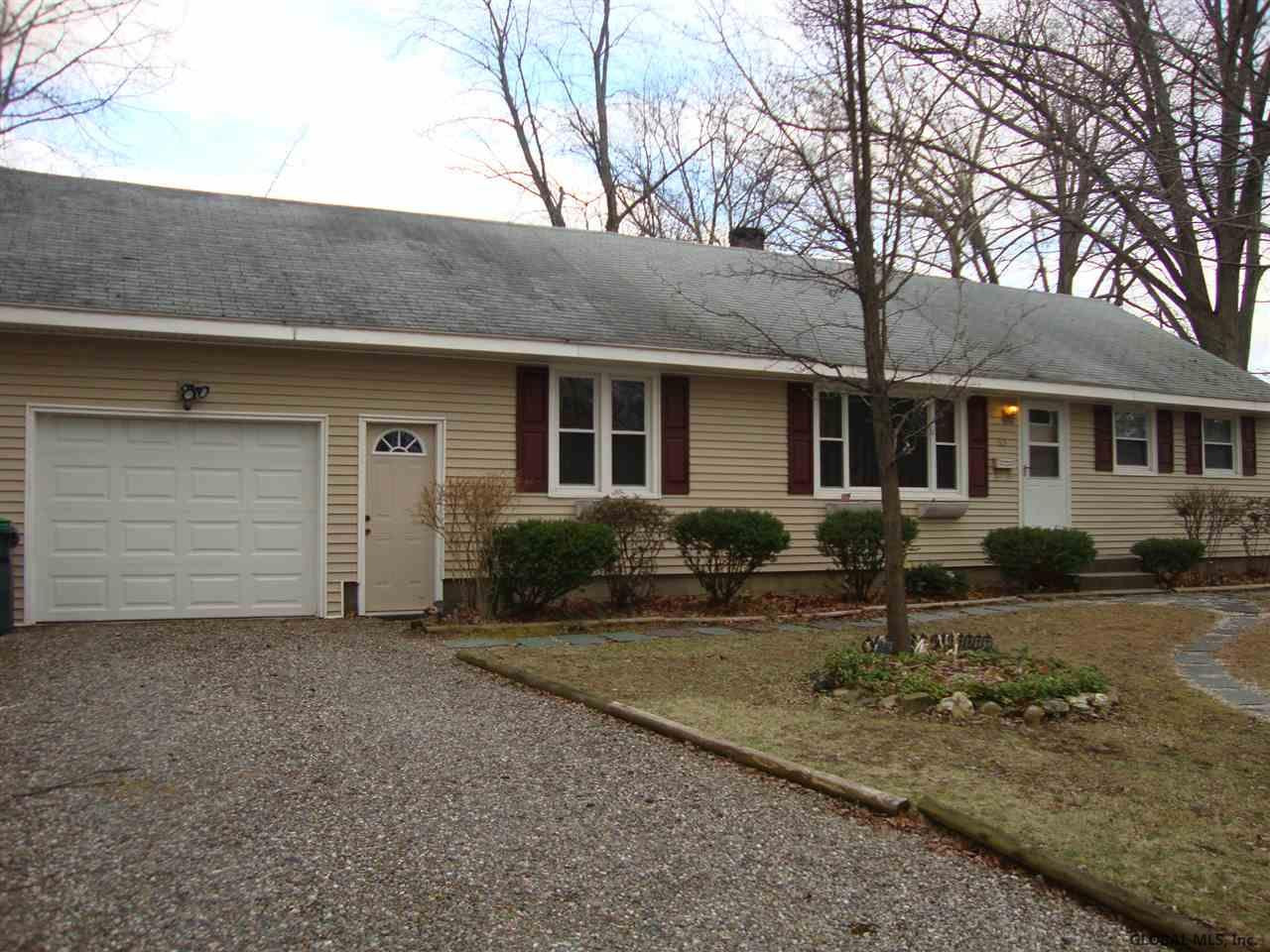 53 Glendale Road Colonie, NY 12110 - Photo 2 of 20 Photo 2