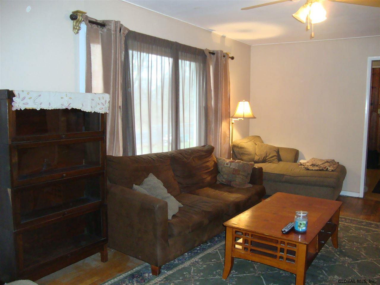 53 Glendale Road Colonie, NY 12110 - Photo 4 of 20 Photo 4