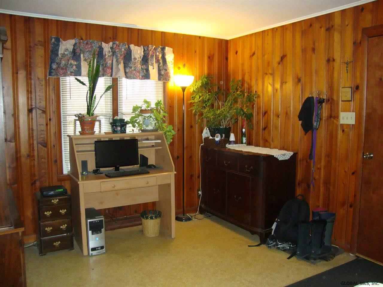 53 Glendale Road Colonie, NY 12110 - Photo 6 of 20 Photo 6