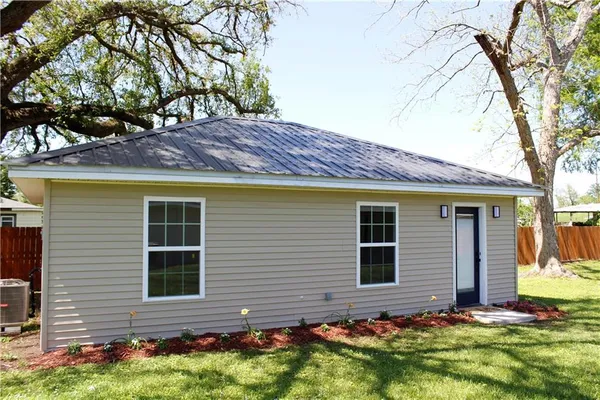 $325,000 | 826 Mongrue Street, Luling, LA 70070