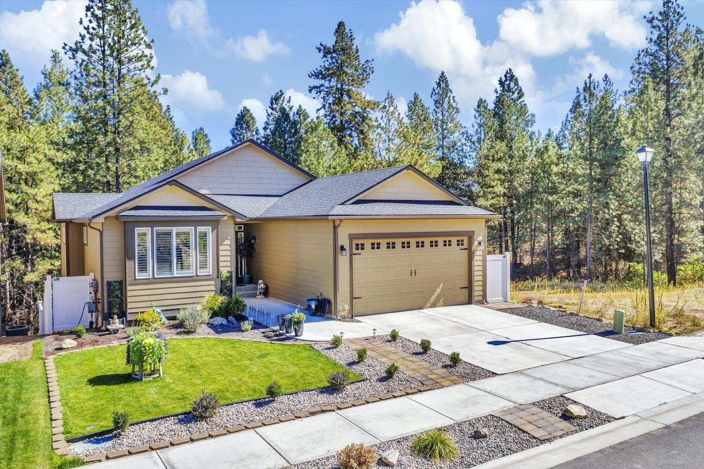 4523 South Willow Road Spokane Valley, WA 99206 - Photo 2 of 42