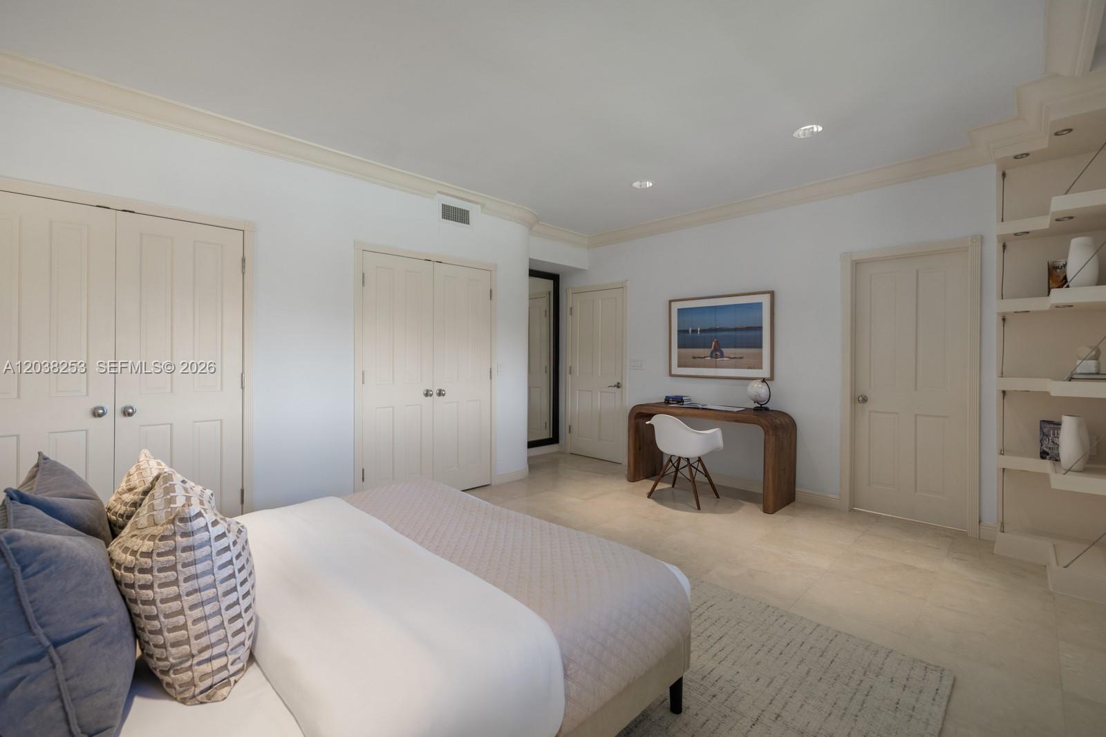 6500 North Bay Road Miami Beach, FL 33140 - Photo 27 of 41