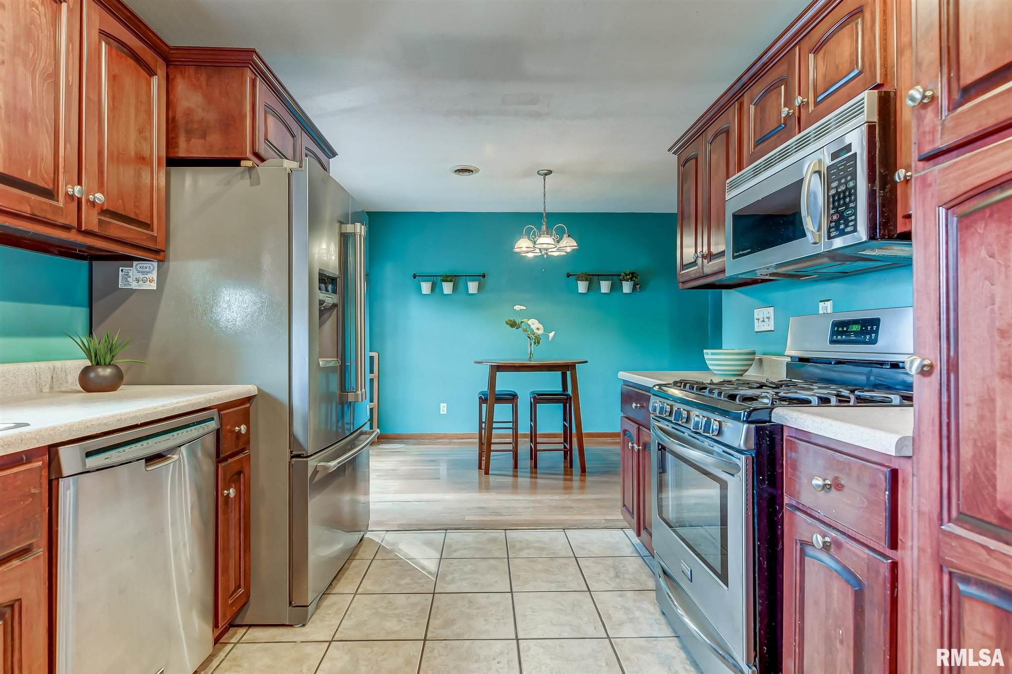 1532 West Governor Street Springfield, IL 62704 - Photo 8 of 29 Gallery Image 8