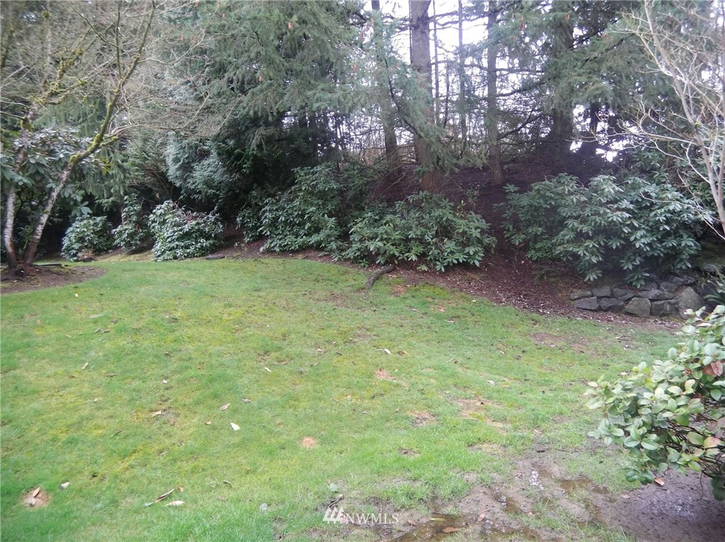 18910 Bothell Everett Highway, Unit F2 Bothell, WA 98012 - Photo 10 of 14 Gallery Image 10