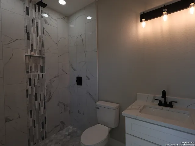 $345,000 | 8803 Rockport, Von Ormy, TX 78073