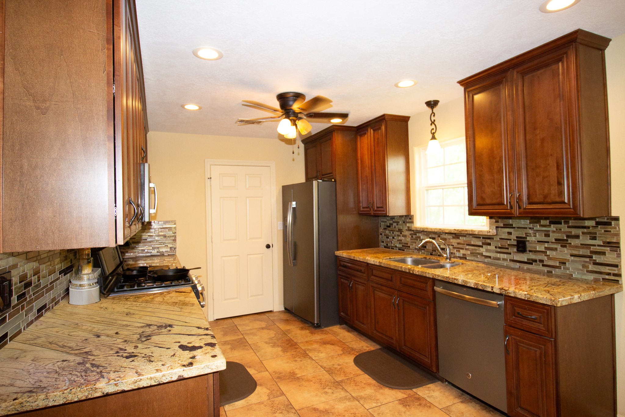 40411 Bosque Road Hempstead, TX 77445 - Photo 11 of 25 This thoughtfully equipped home features upgraded electrical with 12-gauge wiring, a 222-amp breaker panel, and four dedicated kitchen circuits