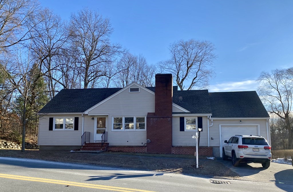 45 Crosby Road Dracut, MA 01826 - Photo 1 of 28 Gallery Image 1