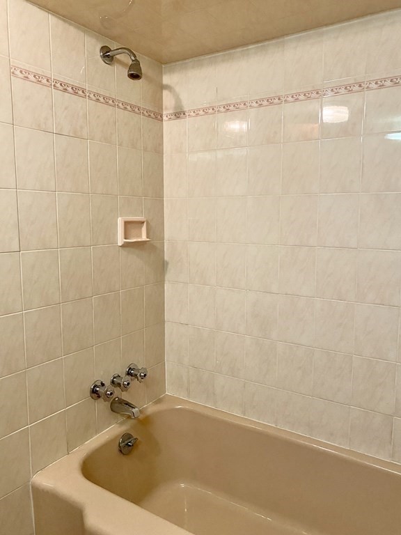 45 Crosby Road Dracut, MA 01826 - Photo 21 of 28 Gallery Image 21
