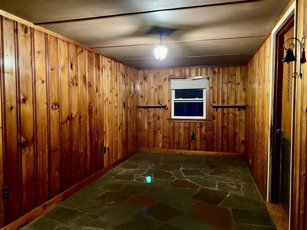 45 Crosby Road Dracut, MA 01826 - Photo 24 of 28 Gallery Image 24