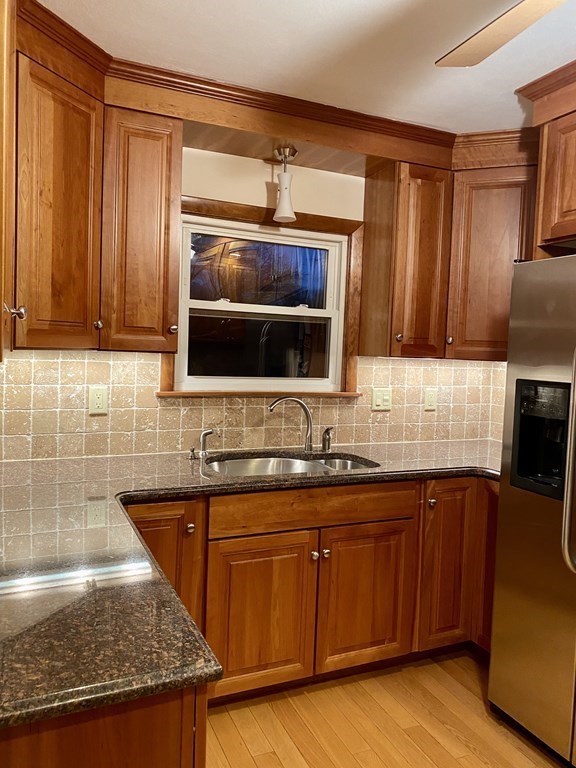 45 Crosby Road Dracut, MA 01826 - Photo 5 of 28 Gallery Image 5