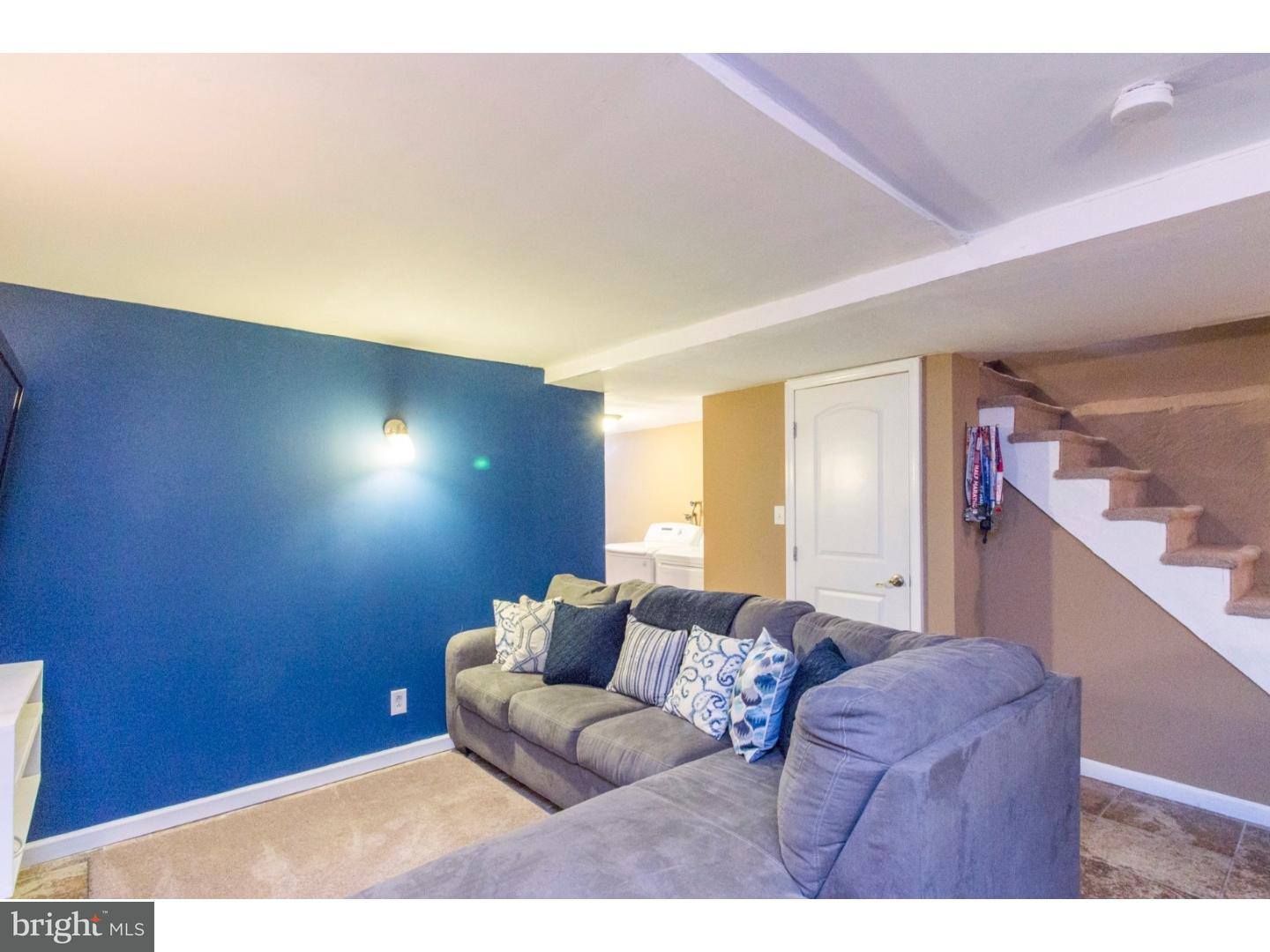 6608 Lotus Road Philadelphia, PA 19151 - Photo 9 of 24