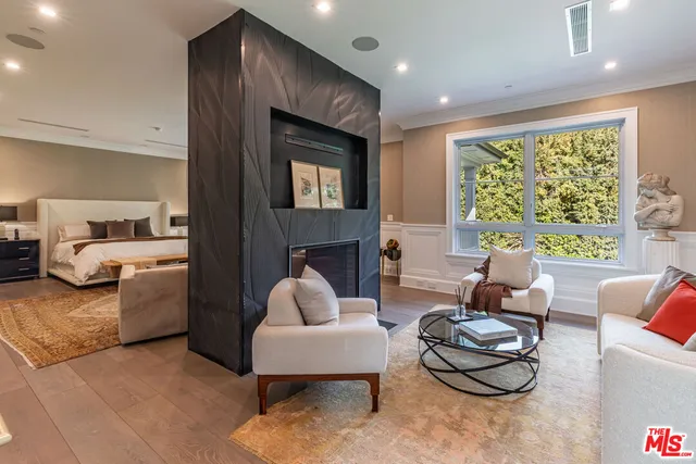 $20,900,000 | 1000 North Norman Place, Los Angeles, CA 90049