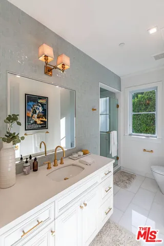 $20,900,000 | 1000 North Norman Place, Los Angeles, CA 90049