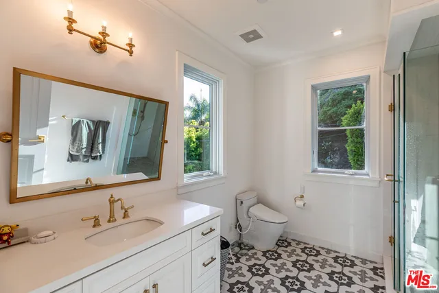 $20,900,000 | 1000 North Norman Place, Los Angeles, CA 90049