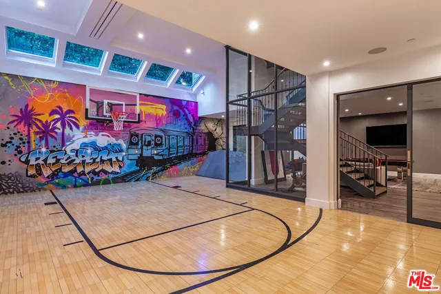 $20,900,000 | 1000 North Norman Place, Los Angeles, CA 90049