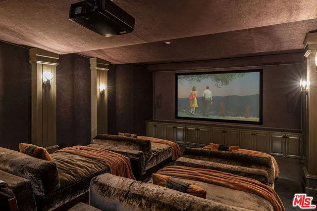 $20,900,000 | 1000 North Norman Place, Los Angeles, CA 90049