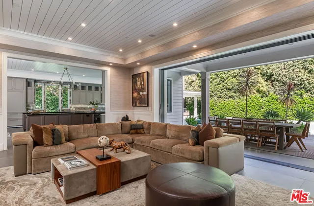 $20,900,000 | 1000 North Norman Place, Los Angeles, CA 90049
