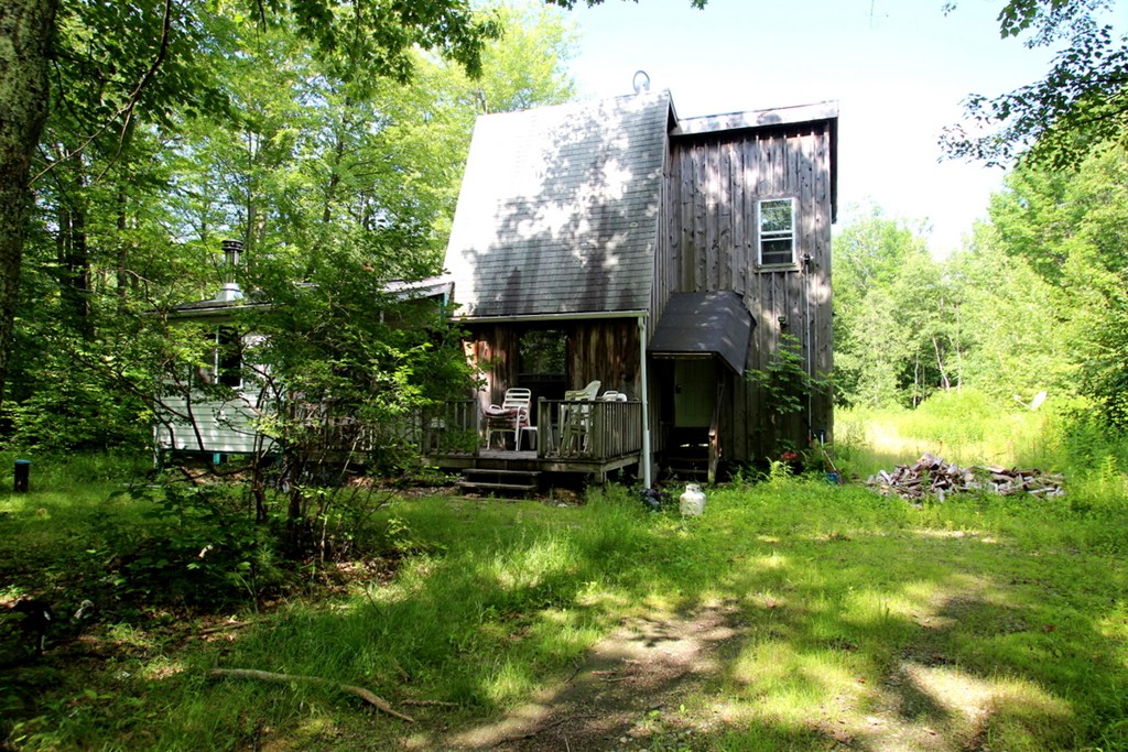 84 Lockes Village Road Wendell, MA 01379 - Photo 1 of 18 Gallery Image 1