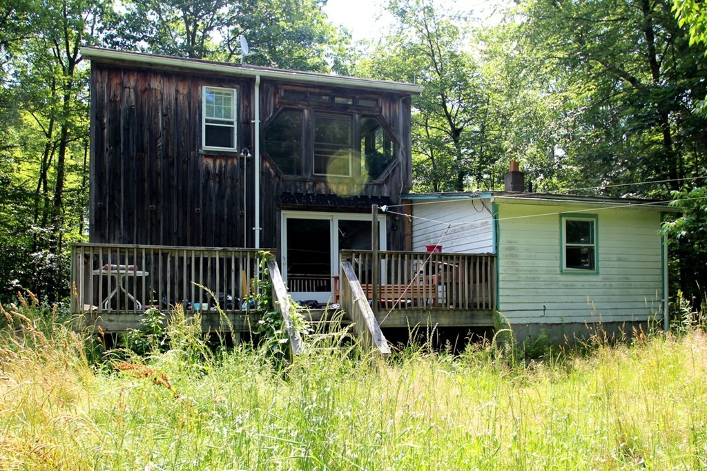 84 Lockes Village Road Wendell, MA 01379 - Photo 2 of 18 Gallery Image 2