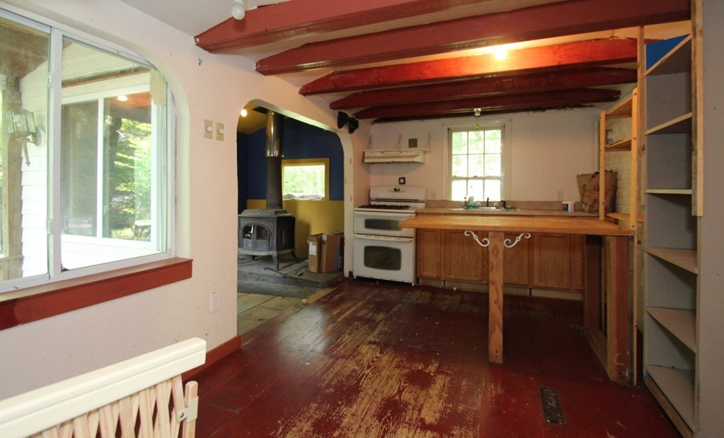 84 Lockes Village Road Wendell, MA 01379 - Photo 5 of 18 Gallery Image 5