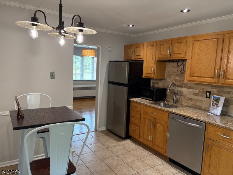 7 Troy Drive, Unit B Springfield, NJ 07081 - Photo 2 of 23
