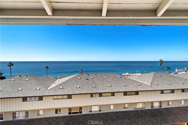 a view of a house with outdoor space