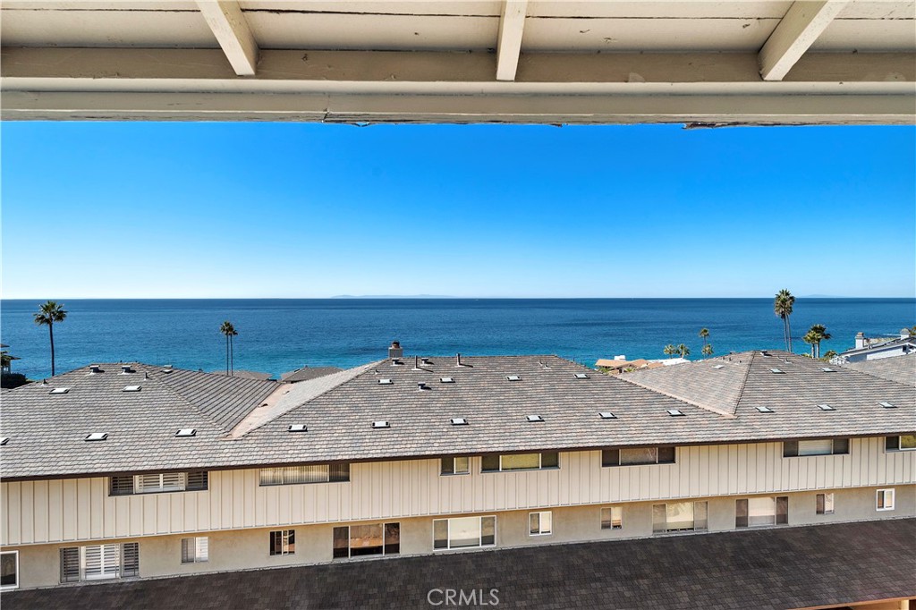 25 Blue Lagoon Laguna Beach, CA 92651 - Photo 44 of 53 a view of a big room with an ocean view