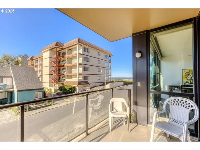 $375,000 | 475 South Promenade, Unit 114, Seaside, OR 97138