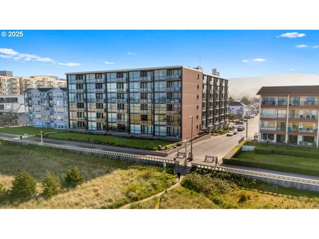 $375,000 | 475 South Promenade, Unit 114, Seaside, OR 97138