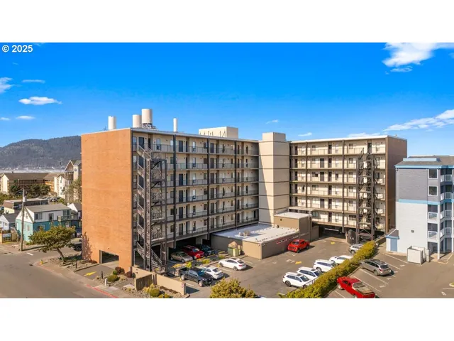 $375,000 | 475 South Promenade, Unit 114, Seaside, OR 97138