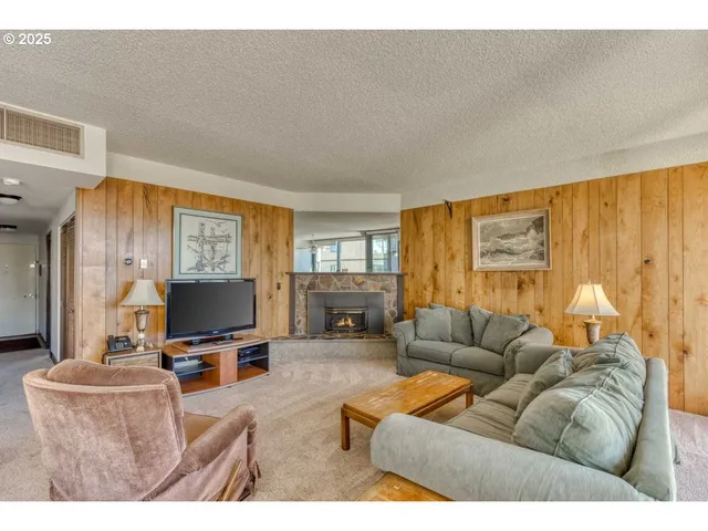 $375,000 | 475 South Promenade, Unit 114, Seaside, OR 97138