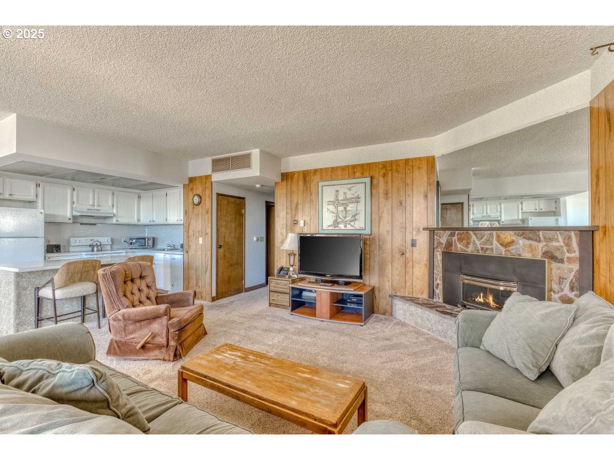 475 South Promenade, Unit 114 Seaside, OR 97138 - Photo 6 of 30